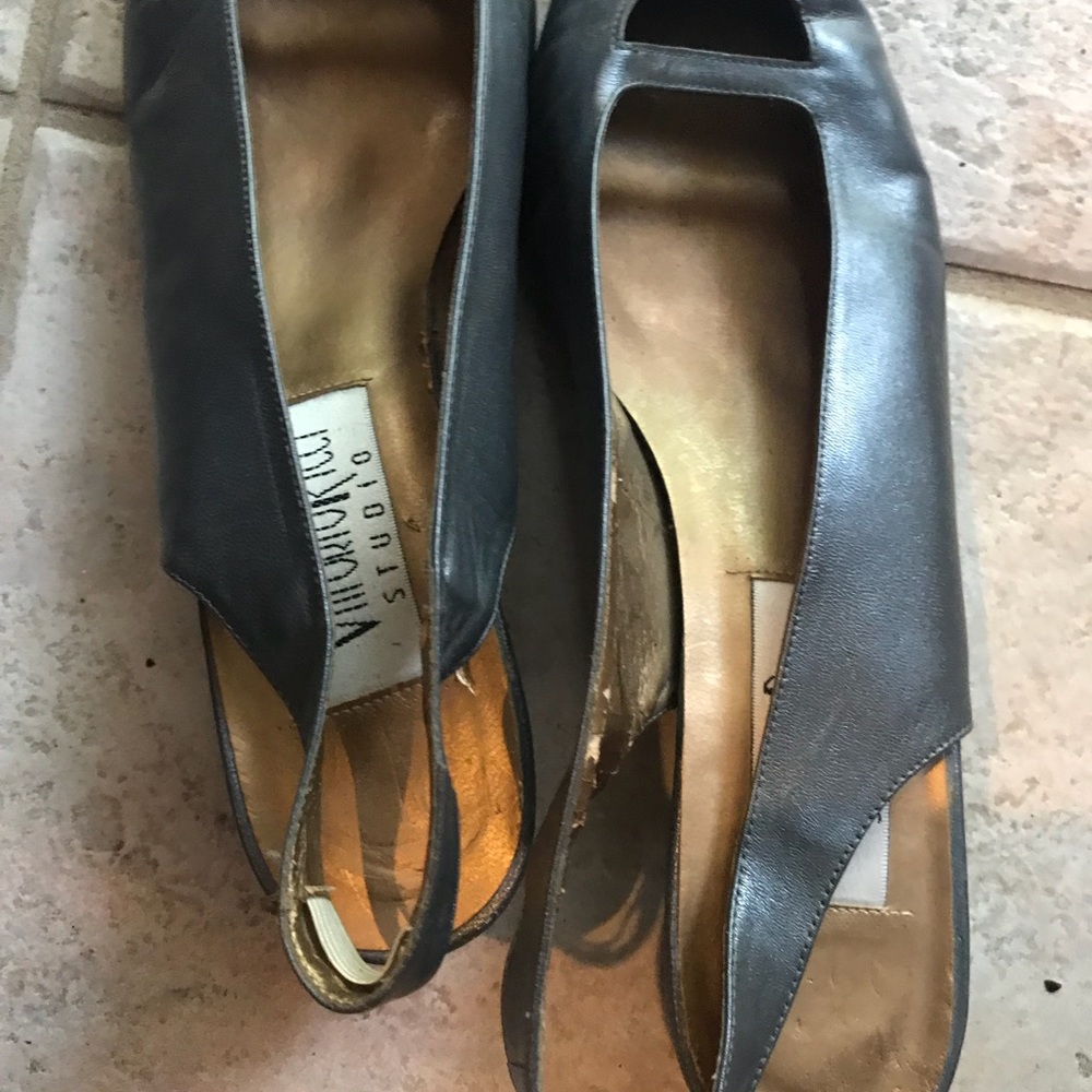 Black sling back pumps